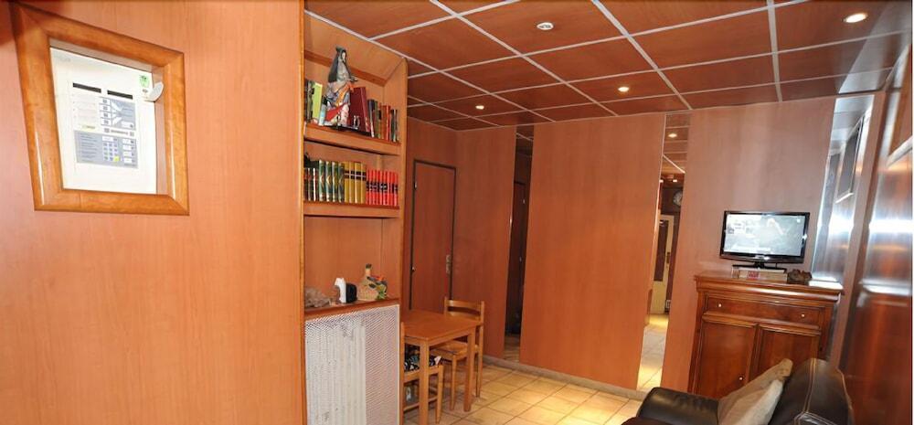Sully Hotel Париж Екстериор снимка