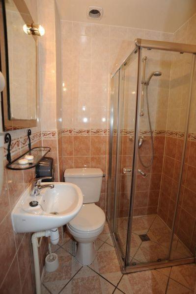 Sully Hotel Париж Екстериор снимка