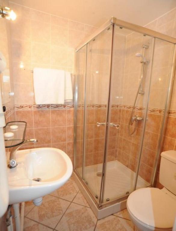 Sully Hotel Париж Стая снимка