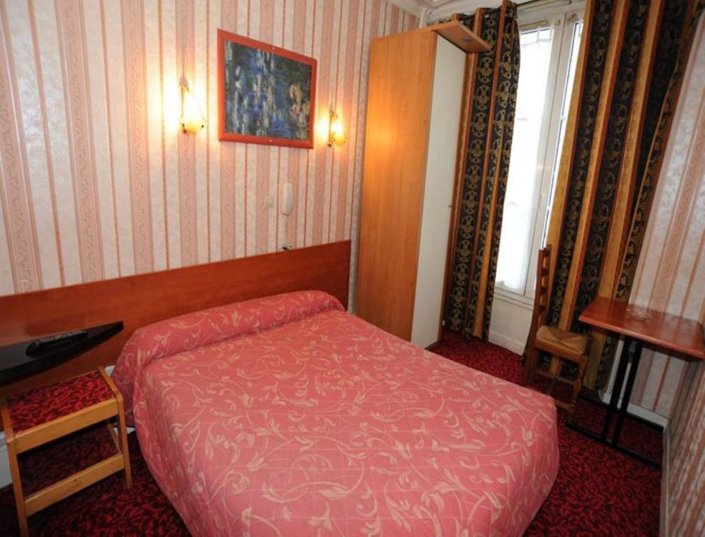 Sully Hotel Париж Стая снимка