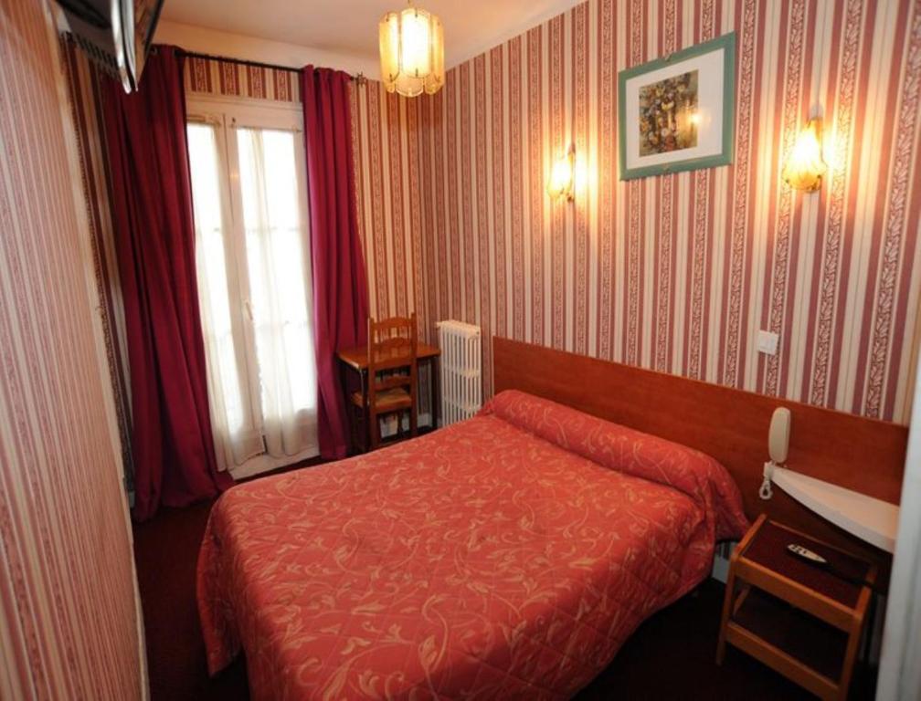 Sully Hotel Париж Стая снимка