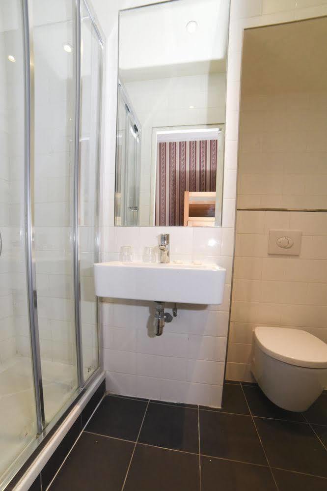 Sully Hotel Париж Екстериор снимка